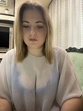 AliseShyness online show from October 7, 2025, 9:06 am