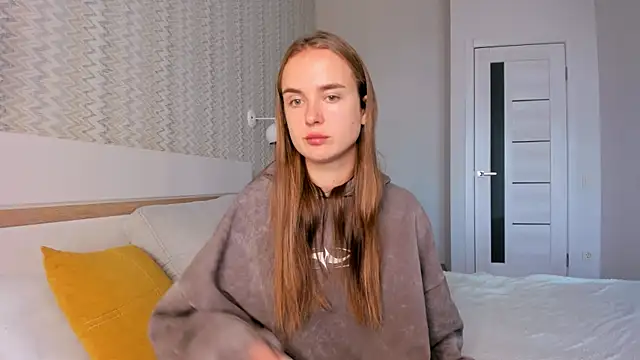 LilMary  online show from October 22, 2025, 6:02 am