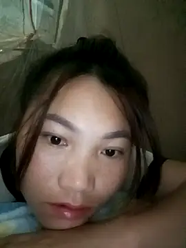 min-xinh online show from October 6, 2025, 6:05 pm