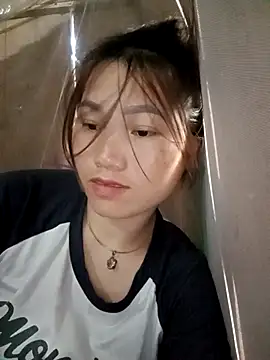 min-xinh online show from October 16, 2025, 9:10 am