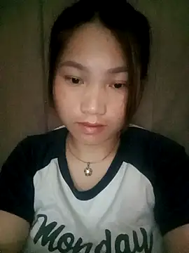 min-xinh online show from October 21, 2025, 8:09 pm