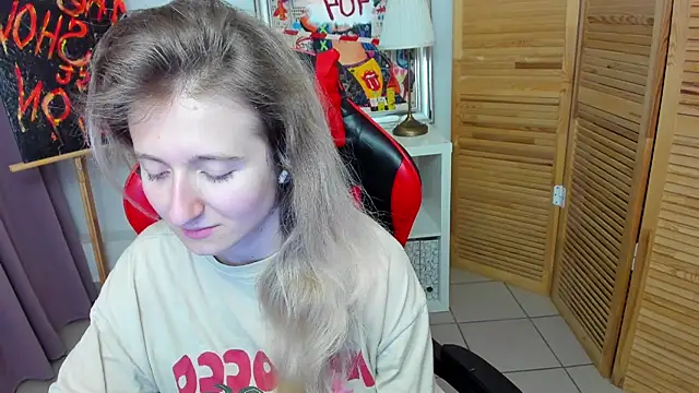 CamillaDreamer online show from July 9, 2026, 10:36 pm