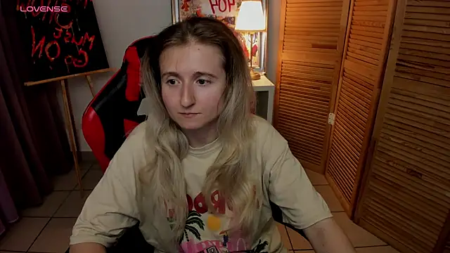 CamillaDreamer online show from August 1, 2026, 4:28 pm