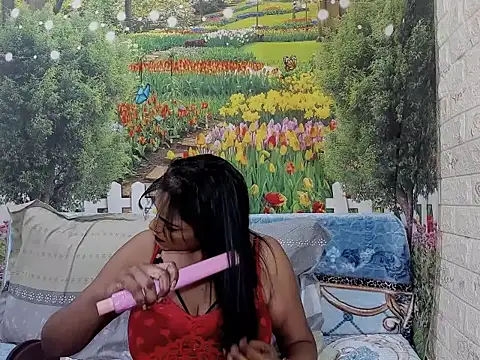 Snapshot of indianswtbella chatting on October 17, 2025, 4:37 am indianswtbella online show from October 17, 2025, 4:37 am