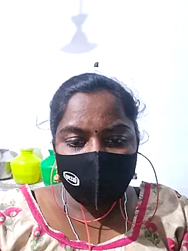 Tamil Hot Sindhu online show from October 4, 2025, 5:27 am