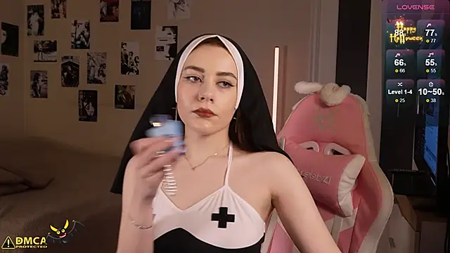 Snapshot of leziowl chatting on October 31, 2025, 6:58 am leziowl online show from October 31, 2025, 6:58 am