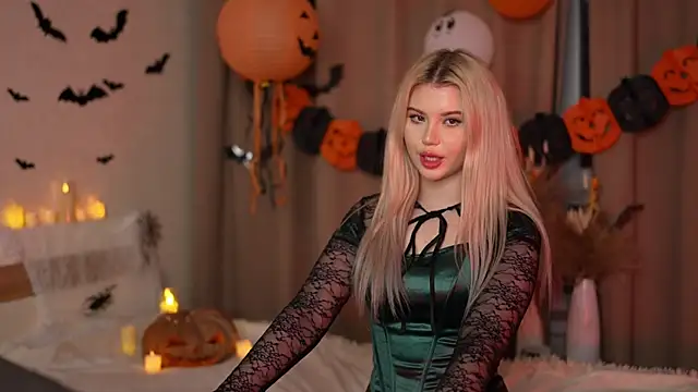 AshleyNikoo online show from October 29, 2025, 3:58 pm