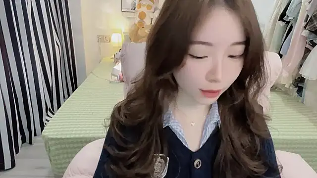 Snapshot of Gardenia-222 chatting on November 24, 2025, 8:14 am Gardenia-222 online show from November 24, 2025, 8:14 am