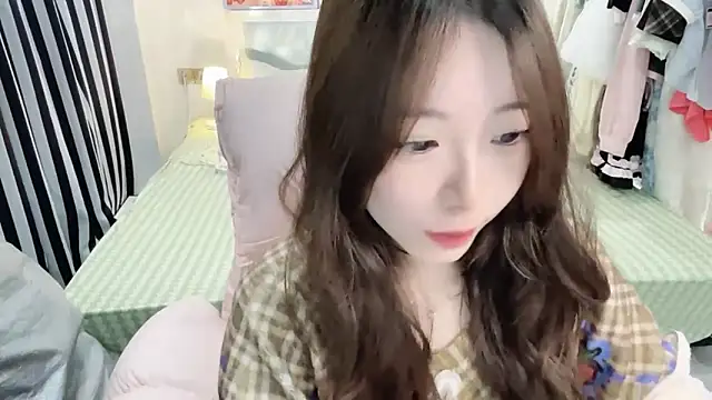 Snapshot of Gardenia-222 chatting on February 10, 2026, 1:37 pm Gardenia-222 online show from February 10, 2026, 1:37 pm