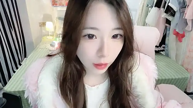 Snapshot of Gardenia-222 chatting on February 25, 2026, 12:04 pm Gardenia-222 online show from February 25, 2026, 12:04 pm