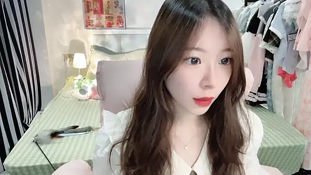 Snapshot of Gardenia-222 chatting on February 27, 2026, 1:11 pm Gardenia-222 online show from February 27, 2026, 1:11 pm