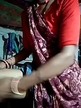 Snapshot of Lona2525 chatting on September 30, 2025, 7:57 am Lona2525 online show from September 30, 2025, 7:57 am