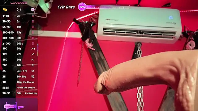 Snapshot of EVADANGERBDSM_ chatting on October 30, 2025, 11:44 am EVADANGERBDSM online show from October 30, 2025, 11:44 am