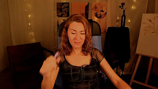 DonnaSmitth online show from October 17, 2025, 3:25 pm