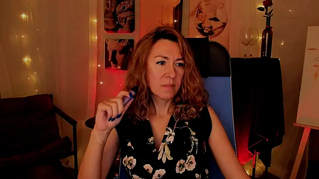 DonnaSmitth online show from November 28, 2025, 3:25 pm