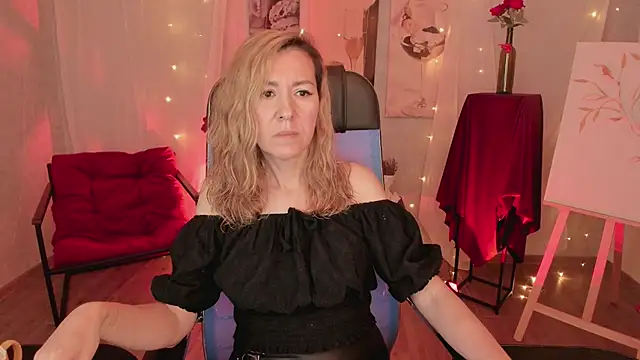 Snapshot of DonnaSmitth chatting on March 23, 2026, 6:45 pm DonnaSmitth online show from March 23, 2026, 6:45 pm