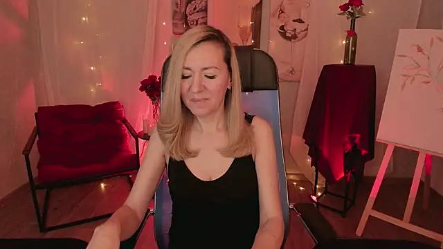 Snapshot of DonnaSmitth chatting on March 24, 2026, 7:08 pm DonnaSmitth online show from March 24, 2026, 7:08 pm