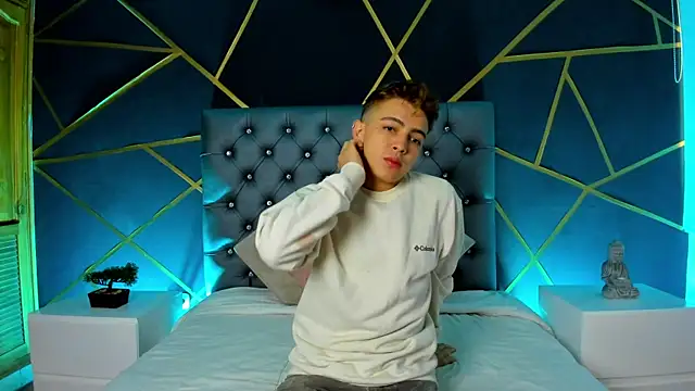 Snapshot of Lian_Miller1_ chatting on October 11, 2025, 12:15 pm Lian Miller1 online show from October 11, 2025, 12:15 pm