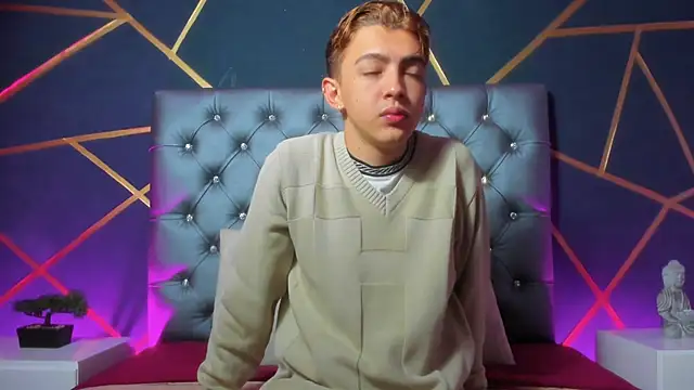 Snapshot of Lian_Miller1_ chatting on October 30, 2025, 12:28 pm Lian Miller1 online show from October 30, 2025, 12:28 pm