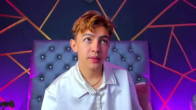 Snapshot of Lian_Miller1_ chatting on November 4, 2025, 12:26 pm Lian Miller1 online show from November 4, 2025, 12:26 pm