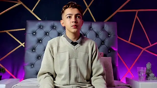 Snapshot of Lian_Miller1_ chatting on November 10, 2025, 12:37 pm Lian Miller1 online show from November 10, 2025, 12:37 pm