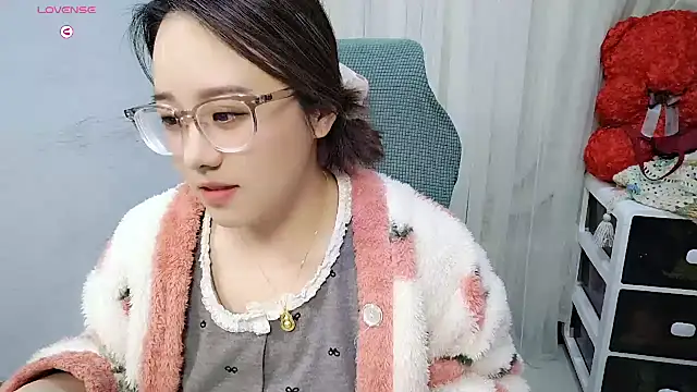 Snapshot of NEWONETO chatting on October 22, 2025, 3:34 pm NEWONETO online show from October 22, 2025, 3:34 pm