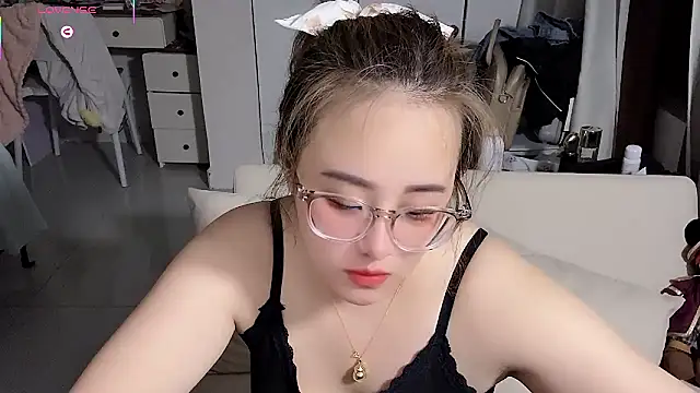 NEWONETO online show from June 5, 2026, 5:29 pm