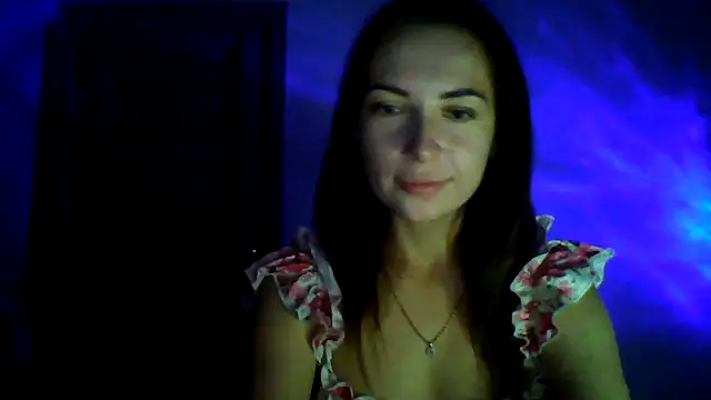 InnessKiss online show from October 1, 2025, 9:43 pm