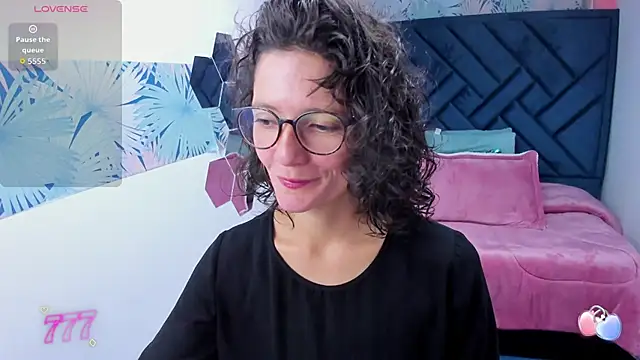 Valery More   online show from April 30, 2026, 1:39 pm