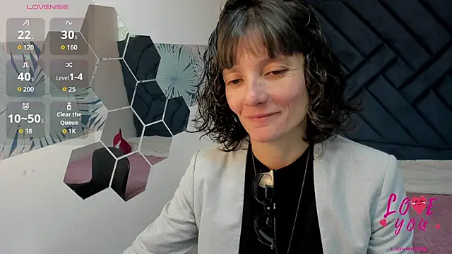 Valery More   online show from June 24, 2026, 1:43 pm