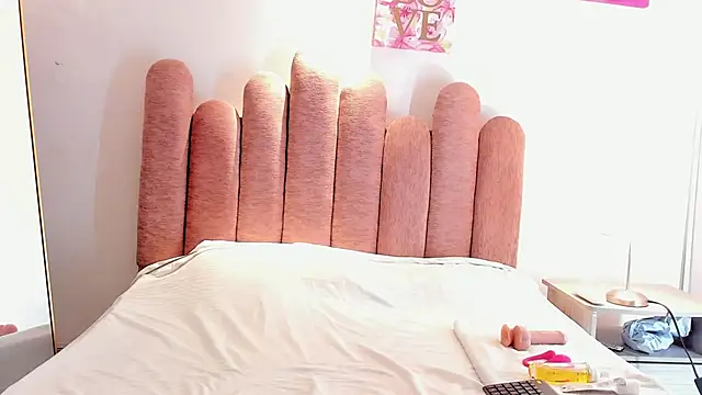 Snapshot of Daisy93_ chatting on November 14, 2025, 12:04 pm Daisy93 online show from November 14, 2025, 12:04 pm