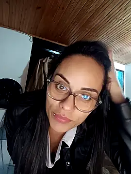 Snapshot of QueenBDSM chatting on October 22, 2025, 12:33 am QueenBDSM online show from October 22, 2025, 12:33 am