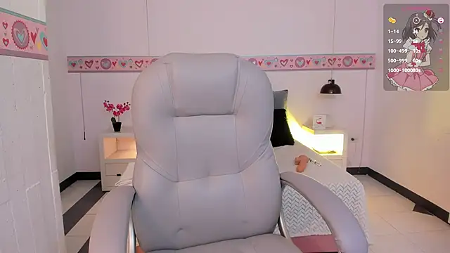 Snapshot of AndreaG_ chatting on October 9, 2025, 3:37 am AndreaG online show from October 9, 2025, 3:37 am