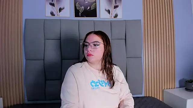 Kandyfrees  online show from January 15, 2026, 11:26 am