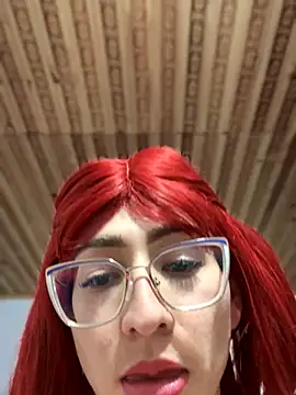 Snapshot of NICOLLE__12 chatting on October 10, 2025, 7:24 pm NICOLLE 12 online show from October 10, 2025, 7:24 pm