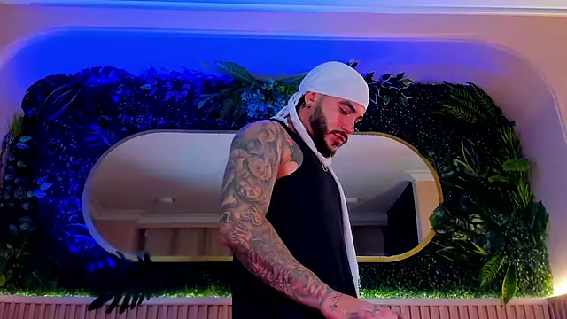 Snapshot of Dante_Dimarco chatting on October 17, 2025, 12:25 am Dante Dimarco online show from October 17, 2025, 12:25 am