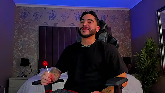 Snapshot of Dante_Dimarco chatting on November 2, 2025, 10:01 pm Dante Dimarco online show from November 2, 2025, 10:01 pm