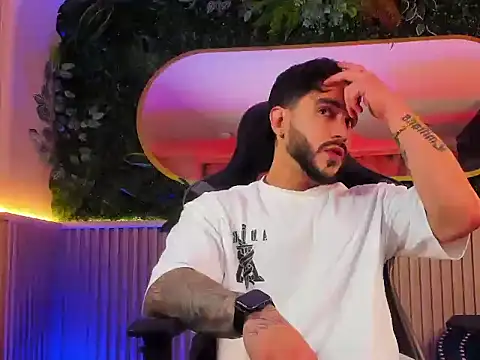 Snapshot of Dante_Dimarco chatting on November 12, 2025, 10:30 pm Dante Dimarco online show from November 12, 2025, 10:30 pm