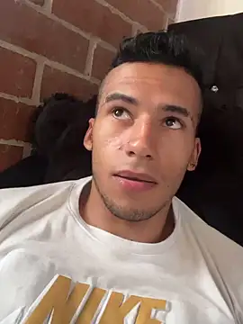 Snapshot of wiland_hot23 chatting on October 12, 2025, 3:55 pm wiland hot23 online show from October 12, 2025, 3:55 pm