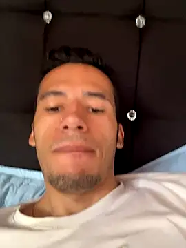 Snapshot of wiland_hot23 chatting on November 3, 2025, 6:09 pm wiland hot23 online show from November 3, 2025, 6:09 pm