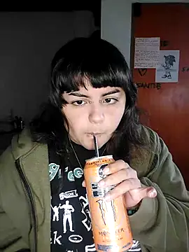 crucifxcked online show from October 6, 2025, 1:19 pm