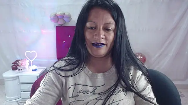 Snapshot of SaharaJohson chatting on October 21, 2025, 3:51 am SaharaJohson online show from October 21, 2025, 3:51 am