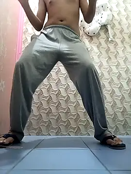 rajkinky2025 online show from September 26, 2025, 11:42 pm