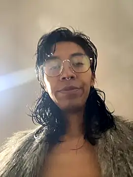 MadamLeRouge online show from October 12, 2025, 10:09 pm