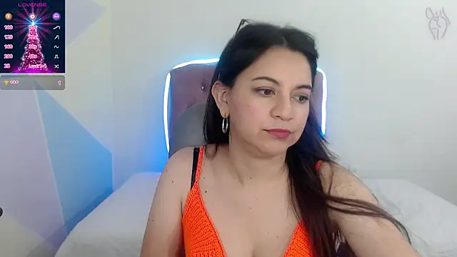 astrolover  online show from December 18, 2025, 12:27 am