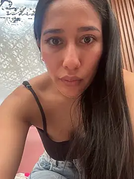 Amelia Rivas online show from June 10, 2026, 7:02 pm