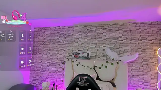 casse tay online show from March 25, 2026, 3:23 am