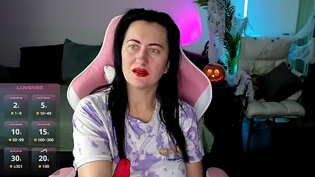 Snapshot of monnica_vibe_ chatting on October 20, 2025, 7:42 am monnica vibe online show from October 20, 2025, 7:42 am