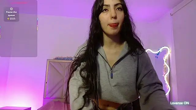 Snapshot of Ixchel_tay chatting on October 16, 2025, 3:18 am Ixchel tay online show from October 16, 2025, 3:18 am