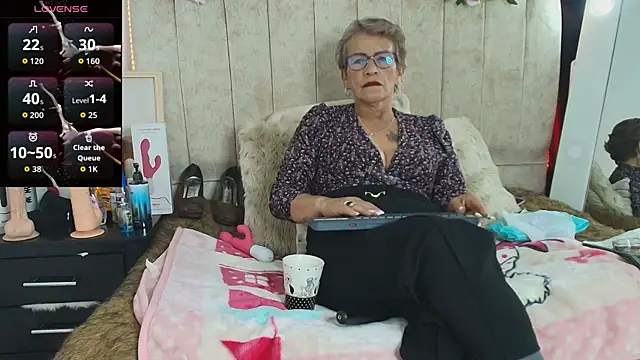 Snapshot of Devora_mature65 chatting on November 19, 2025, 2:33 am Devora mature65 online show from November 19, 2025, 2:33 am